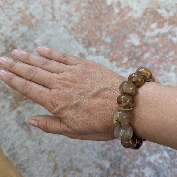 Agate Stretch Bracelet - Picture 3 of 3